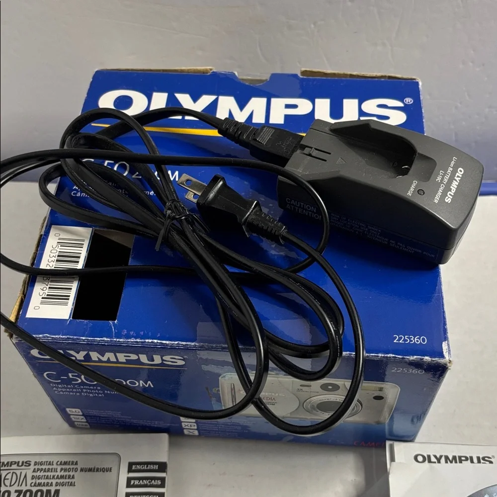 Olympus Camedia C-50 Zoom 5MP Digital Camera Bundle Not Tested No Battery
